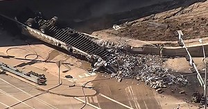 Big rig runs off Dallas-area overpass, killing driver