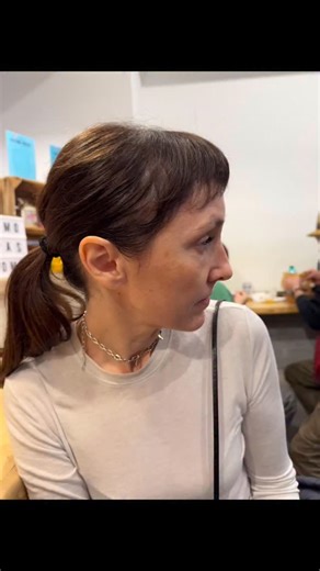 Plastic bottle caps in Italy don’t detach anymore — and here’s why! Due to a European law to reduce plastic waste, bottle caps now stay attached. 💡 Tip: Twist the cap fully, bend it back gently, and drink like a pro. No, it’s not broken — it’s just Italian sustainability in action 🇮🇹♻️ Did you already know this? #ItalyTravelTips #ItalianHacks #EcoFriendlyItaly #Sustainability #ItalyForTravelers LocalAromas | Local Aromas