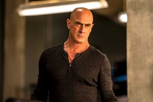 Doing This "Really Tough" Move Transformed Chris Meloni at 64: "I'm Ashamed..."