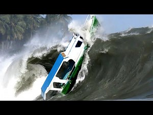 Extreme Boat in Trouble, Boat Expensive Crashing, Professional Boatman Skills