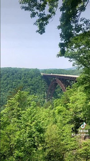 Hiking the New River Gorge National Park