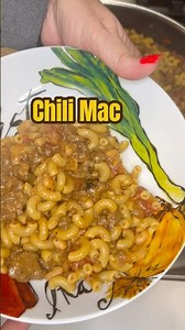 One Pot Chili Mac for an Easy Weeknight Dinner #comfortfood #dinner #cookingtips