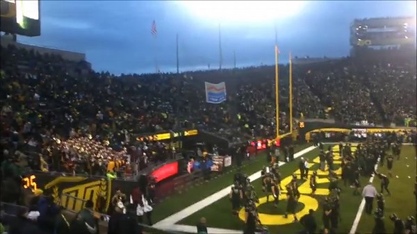 Oregon vs USC 2011 - Trojan Fight Song Parody