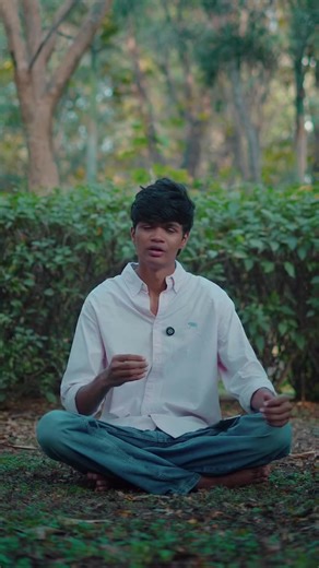 👍 In 1912, the RMS Titanic was introduced to the world as a technological masterpiece — a gigantic ship marketed even more gigantically. Called “unsinkable,” it attracted thousands who were willing to pay high prices just to be part of history. Among the many stories connected to Titanic is that of Alexander MacKenzie. According to the account, his parents had gifted him a ticket for the voyage. As he approached the ship, he reportedly heard a voice warning him, “Don’t get on that ship, you wil