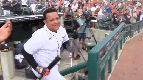 Tigres honran HR 500 de Cabrera