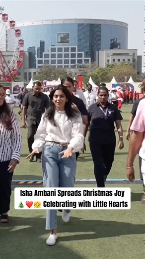 Isha Ambani Spreads Christmas Joy 🎄❤️👧 | Celebrating with Little Hearts ✨🎁