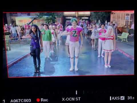 ZOMBIES 3 | Behind the Alien Invasion | Now Streaming on Disney +