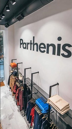 Clothing boutique interior design and display | Parthenis fashion store #visualmerchandising