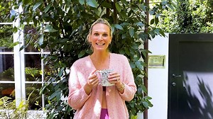Actress, model, and mom of three Molly Sims knows the importance of ~balance~ in her daily routine. See how she makes it all happen! | Women's Health