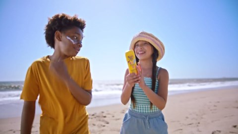 Banana Boat Summer Color Self Tanning Lotion, 6oz | Self Tanner, Deep Dark Color for All Skin Tones, Gradual Tanning Lotion, Sunless Tanner, 6oz (Pack of 3)