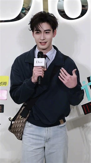 เขามีใบหน้าที่สมบูรณ์แบบราวกับประติมากรรม#OurInterpreter#陈星旭 #chenxingxu