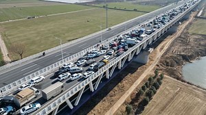 Fog blamed for deadly 200-vehicle pileup. See the stunning footage