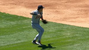 Javier Báez's superb throw