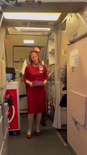 Murat Herdem on Instagram: "Türk Hava Yolları’da uzun yıllar görev yapan iki purser bugün son uçuşlarını yaparak gökyüzü serüvenini noktaladı. Ankara-İstanbul seferiyle gökyüzüne veda eden Purser Zarife Banu Atılgan, Kabin Hizmetleri Başkanı Özlem Öncel, ailesi ve mesai arkadaşları tarafından ekip terminalinde emekliliğe uğurlandı. Purser Işık Başateş de Antalya-İstanbul uçuşu ile THY kariyerine nokta koydu."