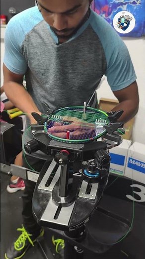 String method with four knots for badminton rackets #stringing #badminton #strings