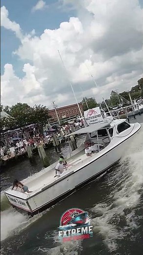 Most Perfect Extreme Boat Docking We've Seen