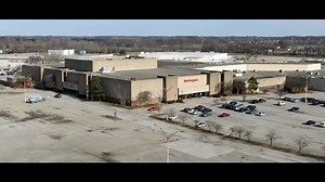 Washington Square Mall loses 2 anchors but new owners still see opportunities