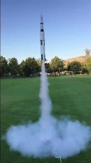 Estes Saturn V Launch