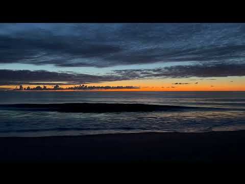 Ocean waves during sunrise at Cape Cod | Ocean sounds to help you wake up and focus