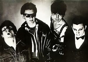 Rare footage of The Damned performing 'New Rose' in 1977