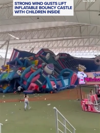 At least 10 children were injured after strong wind gusts lifted a giant inflatable bouncy castle at the Torreon Convention Center in Mexico on Sunday, according to local news reports. An eyewitness said the inflatable rose to over 30 feet when the wind hit and would have gone even higher if it weren’t for the roof. #news #mexico
