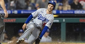 Smoothest slide of all-time?? Dodgers’ Trea Turner pulls off the smooth slide while scoring!