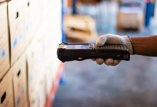 Batch Production: Definition, Pros & Cons, Methods & Examples