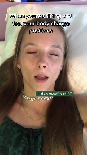 the first time this happened to me I opened my eyes too soon 🤦‍♀️ #shifting #shifftok #fypppp #ravenmethod