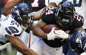 Linebacker Bobby Wagner becomes Seahawks’ all-time leader in tackles