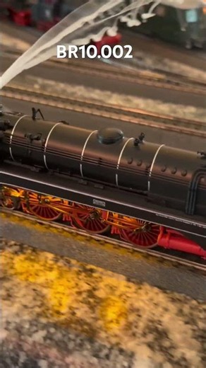 Don't blink or you'll miss the detail #modeltrains #shorts