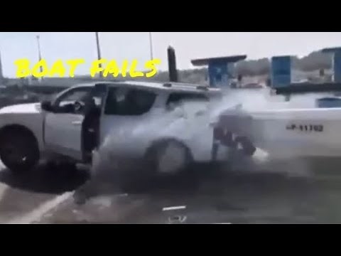 Boat Ramp Fails | Rental Boat Mayhem!