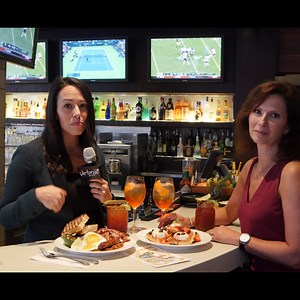 Enter for a chance to WIN a brunch for 4 at Earls Kitchen Bar courtesy of The Bay Centre by LIKING this post and COMMENTING below! Happy Hour Brunch is every weekend from 10 am to noon with $9 plates and drink specials! UPDATE: CONTEST CLOSED. Congrats to our winner, Lisa Calder Wright! | Victoria Buzz