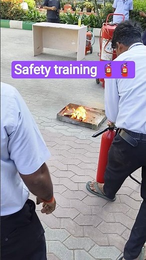 Fire safety training: Essential skills everyone should know. 🧯💨#FireSafety #FireExtinguisher #Safety