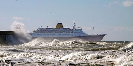 The 8 Roughest Seas In The World For Cruise Ships