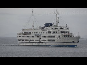 日本最古の旅客船｢ロイヤルウイング｣が最後の瀬戸内海を西航し壱岐へ 因島大橋通過