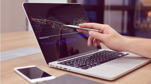 Kostenloser Trading Simulator 2026: Strategien realistisch testen