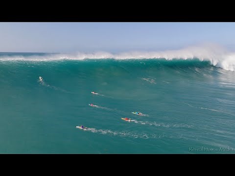 Surfing Massive Waves Waimea Bay (Jan 22, 2023) 4K
