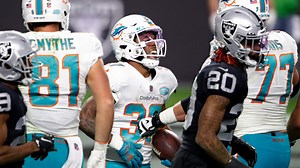 Myles Gaskin sheds slew of defenders to turn screen into TD