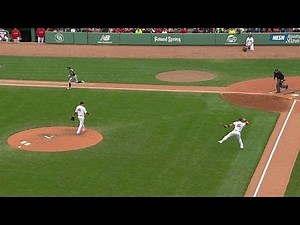 OAK@BOS: Middlebrooks makes a nice barehanded play