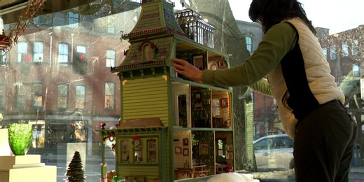 Brattleboro kicks off holidays with inaugural Festival of Miniatures