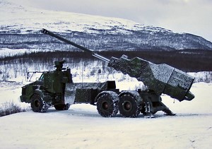 BAEシステムズ、米陸軍に装輪型の155mm自走榴弾砲｢アーチャー｣を提案