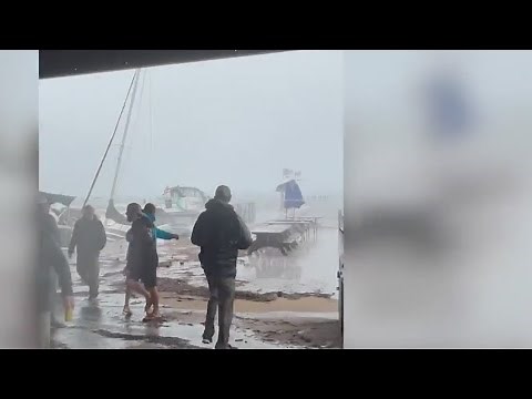 6 people dead after boat capsizes in Lake Tahoe