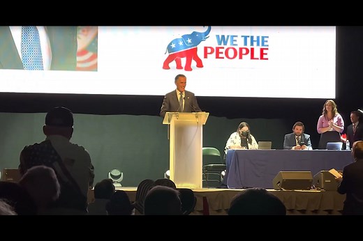 Mitt Romney Booed and Heckled as a 'Traitor' and 'Communist' at GOP Convention in Utah