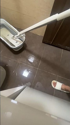 How To Use The EasyWring™ Spin Mop & Bucket System