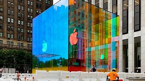 Fifth Avenue Apple Store's iconic glass cube is unwrapped | AppleInsider