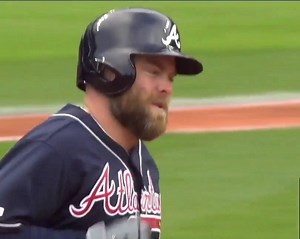 “The two most exciting minutes in baseball, ladies and gentlemen.” Brian McCann goes yard … and his former Atlanta Braves teammate Jeff Francoeur can’t help but get a dig in. 🤣 | FanDuel Sports Network South