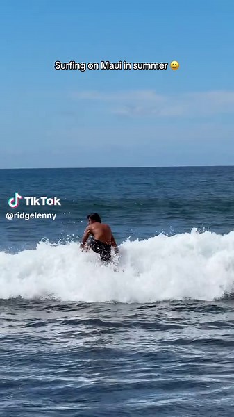 Surfing Big Waves in Maui: Summer vs Winter