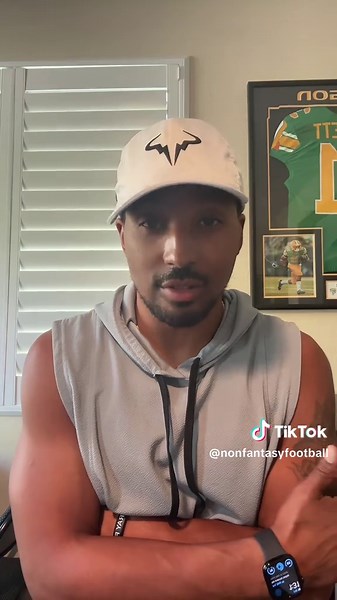 Be a student of the game! Don’t be surprised when you win—expect it. Watch film. Study defenses. Footwork drills have become very popular on social media. Although footwork is very important, it’s more important to understand the game. Receivers in the NFL win on lazy routes all the time because they understand where the holes are in the defense. Understand the game AND add in the footwork. Put those two together and now you’re making plays. #fyp #football #widereciever #maliknabers #newyorkgian