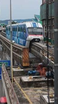 KL Monorail Line arrive at Titiwangsa