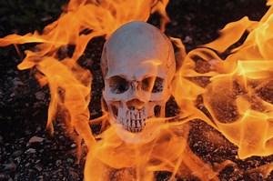 7 Short Campfire Ghost Stories to Make You Scared of the Dark | LoveToKnow